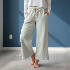 Buck Mason Womens Large Wide Leg Sweatpants Cream Cotton Knit Drawstring Capris